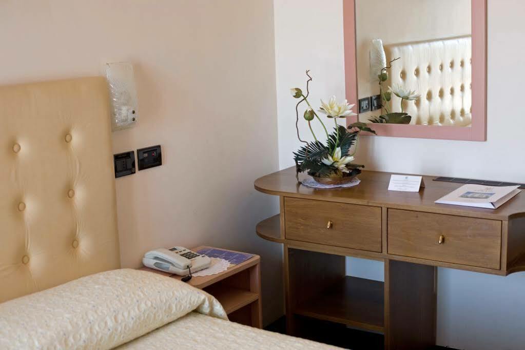 Hotel Strand Bellaria-Igea Marina Eksteriør billede